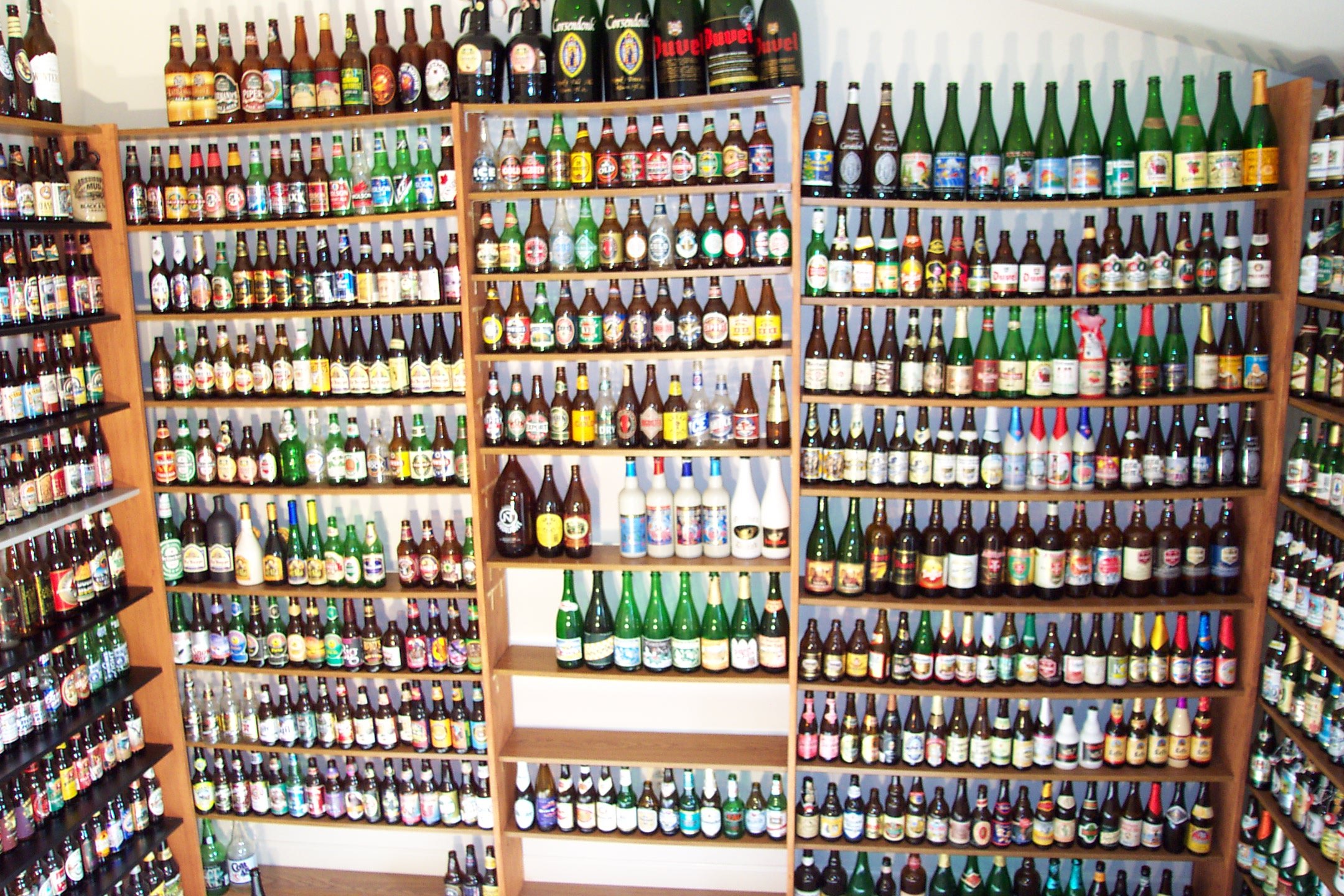 BeerWallPic3_Large.jpg